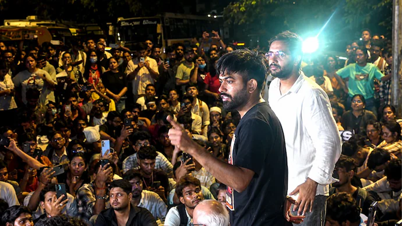 കോക്രോച്ച് ജനതാ പാർട്ടി: ഫാസിസത്തിനെതിരെ ഇന്ത്യൻ യുവത തുറക്കുന്ന രാഷ്ട്രീയം